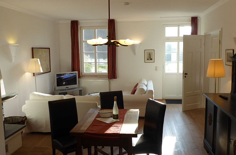 Appartement Hochwertige Ferienwohnung in Gingst