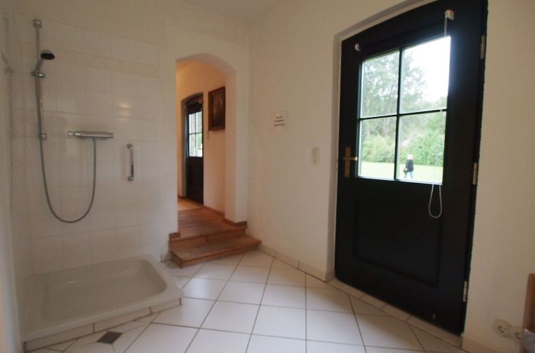 Appartement Hochwertige Ferienwohnung in Gingst