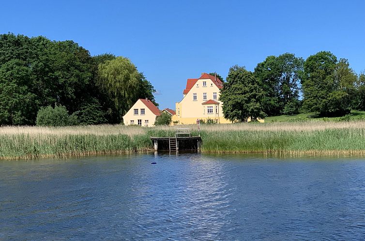 Appartement Wohnung im zweiten Obergeschoss des Gutshauses