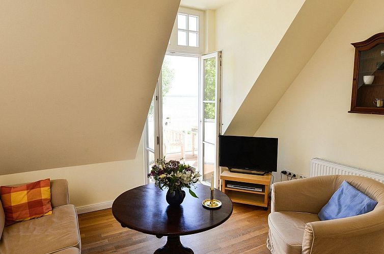 Appartement Wohnung im zweiten Obergeschoss des Gutshauses