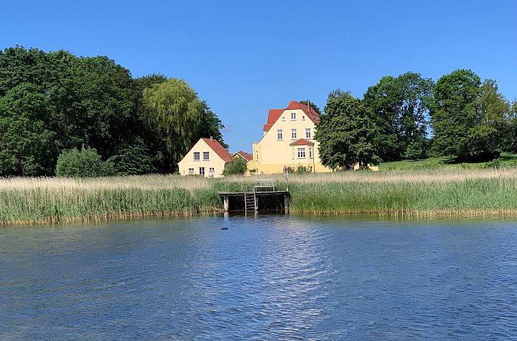 Appartement Wohnung im zweiten Obergeschoss des Gutshauses