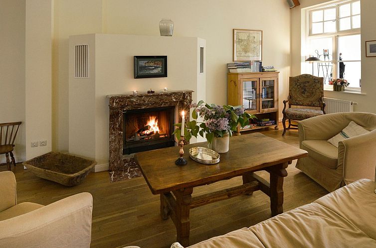 Appartement Wohnung im zweiten Obergeschoss des Gutshauses