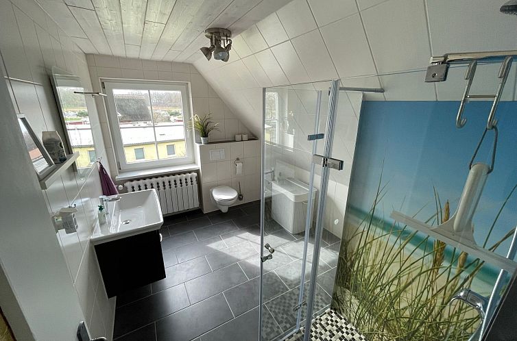 Appartement Rügenferienhaus Wohnung EG-OG