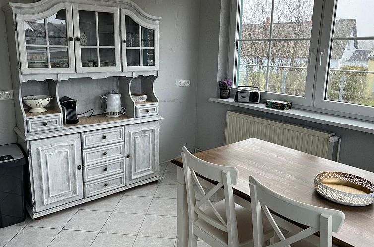 Appartement Rügenferienhaus Wohnung EG-OG