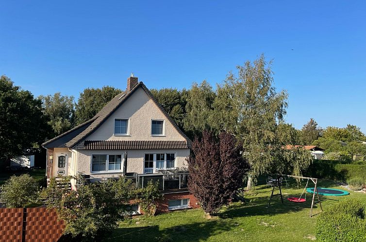 Appartement Rügenferienhaus Wohnung EG-OG