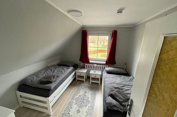 Appartement Rügenferienhaus Wohnung EG-OG