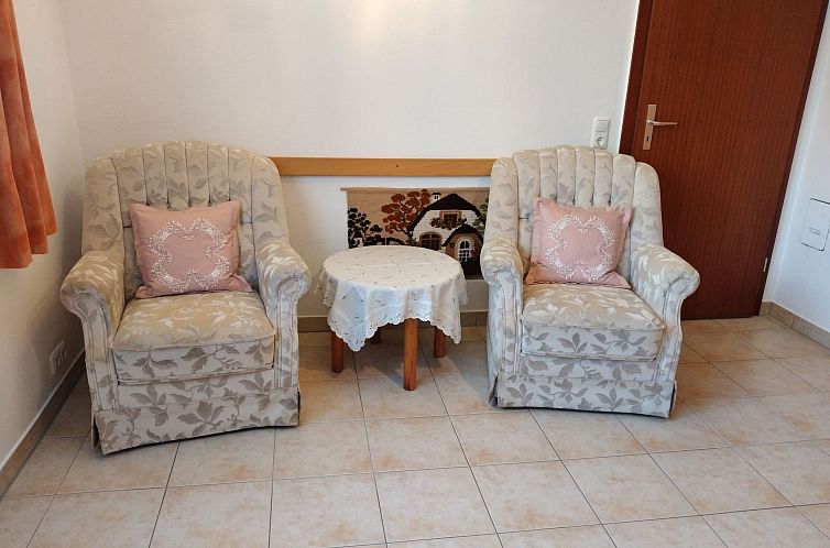 Vakantiehuis Familienfreundliches Einfamilienhaus "Adrian"