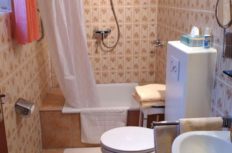Vakantiehuis Familienfreundliches Einfamilienhaus "Adrian"