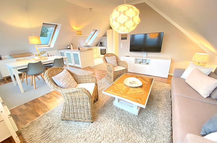 Guest house 03041705 - Apartment Baltic Sea - Appartement mit Stellplatz mitten im Grünen