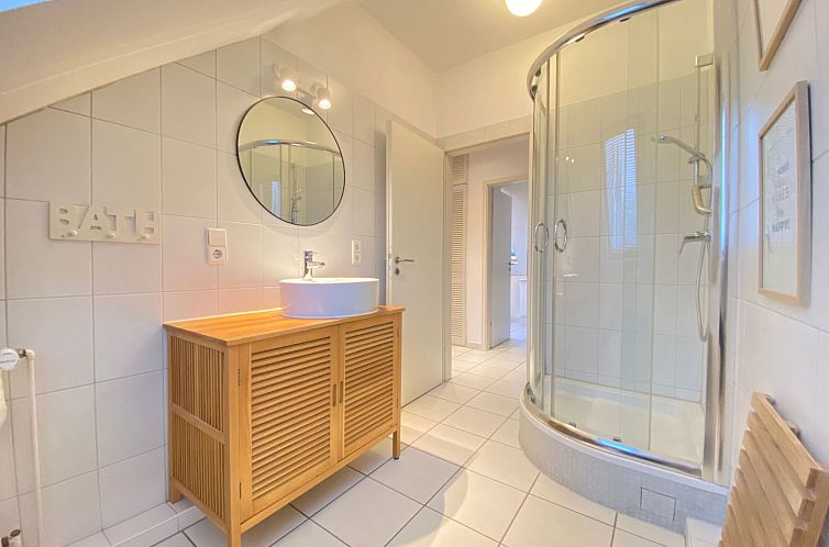 Appartement mit Stellplatz mitten im Grünen