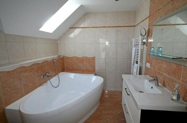 Appartement Landhaus "To Hus" - Fewo Störtebeker mit Kamin
