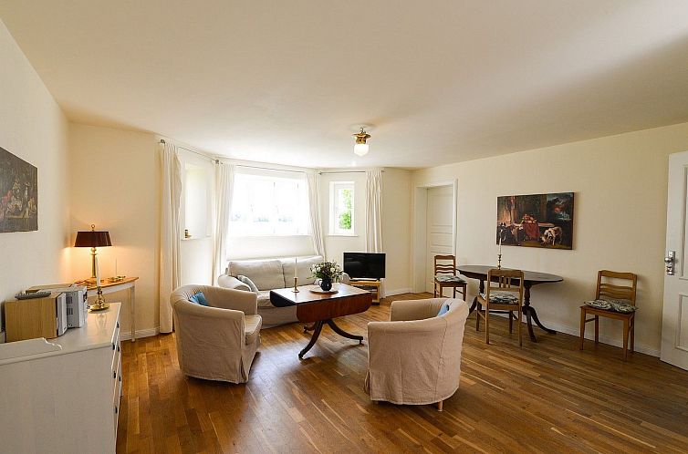 Appartement Wohnung im Erdgeschoss des Herrenhauses