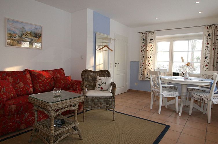 Appartement Landhaus "To Hus" - Fewo Maraike mit Garten