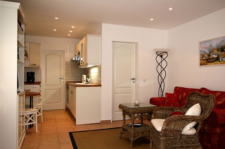 Appartement Landhaus "To Hus" - Fewo Maraike mit Garten