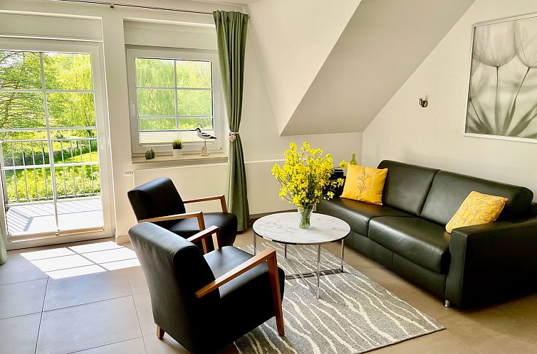 Appartement mit Balkon