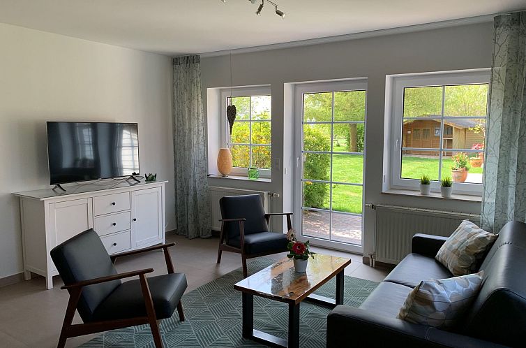 Appartement Moderne 2-Zimmer Ferienwohnung mitten in der Nat