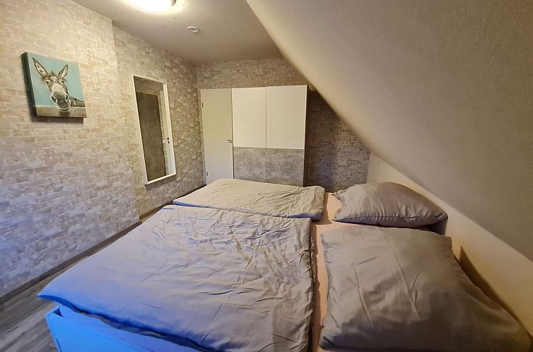 Appartement Wunderschöne Ferienwohnung mit Terrasse und Gar