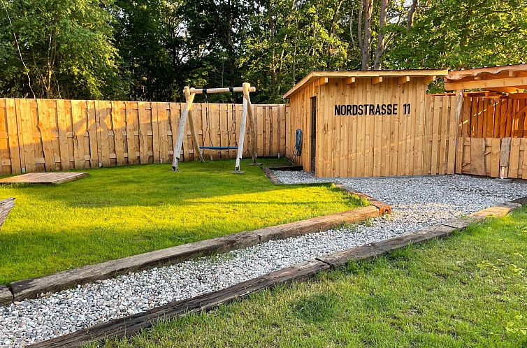 Vakantiehuis Tolles Ferienhaus in Altwarp mit Garten
