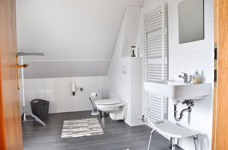 Appartement Wohnung in Mönkebude mit Terrasse und Grill