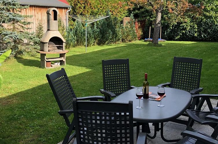 Vakantiehuis mit Garten, Grill und Terrasse