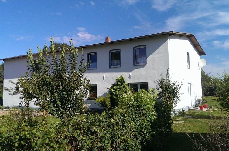 Appartement Familienfreundliche Wohnung in Vorland mit Garte