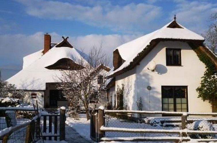 Vakantiehuis Schönes Ferienhaus mit Terrasse und Grill