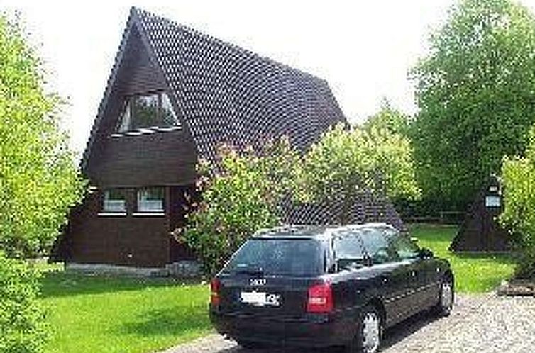 Vakantiehuis Spitzdachferienhaus mit Schwedenofen und Garten