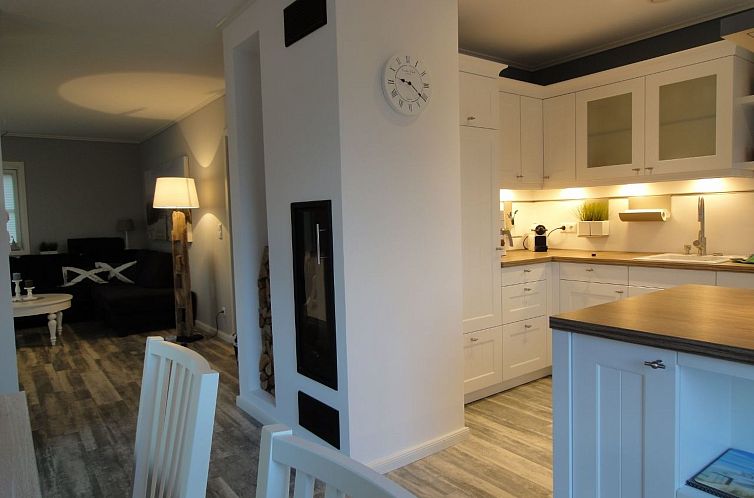 Vakantiehuis Komfortables Ferienhaus in Breege mit Sauna