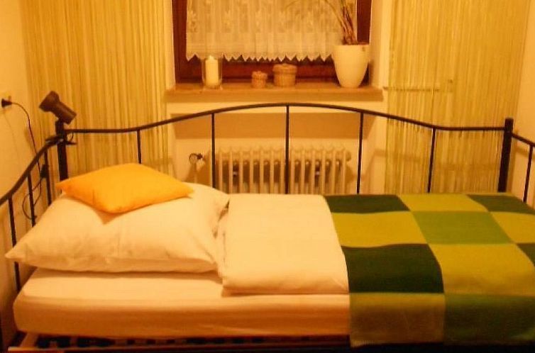 Appartement Gemütliche Ferienwohung mit großem Garten