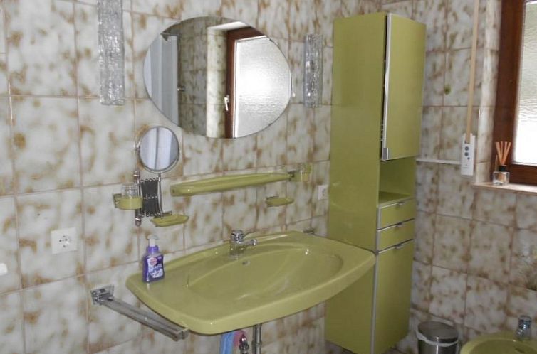 Appartement Gemütliche Ferienwohung mit großem Garten