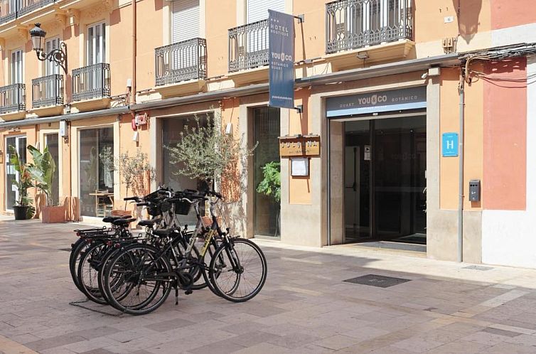 YOU & CO. J. Botánico Boutique