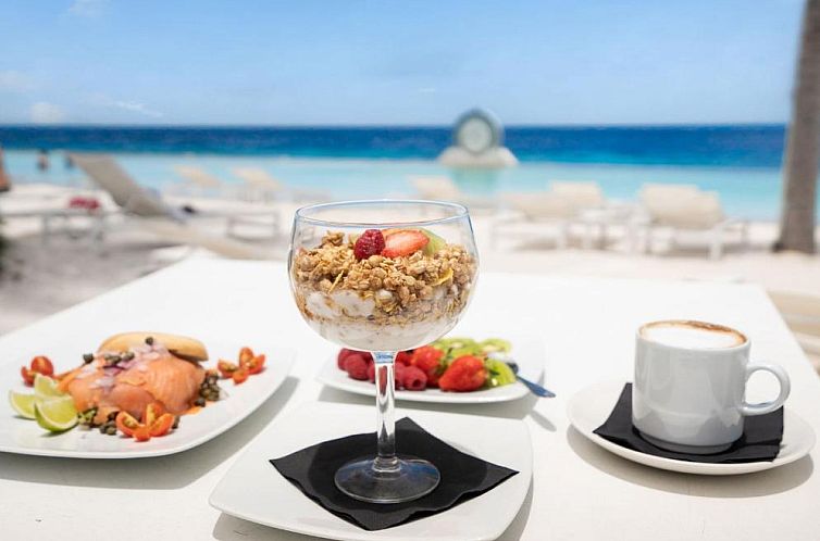 Papagayo Beach Resort
