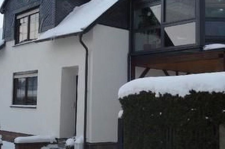 Appartement Helle Wohnung in Frankenhain mit Grill