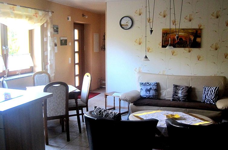 Appartement mit Terrasse