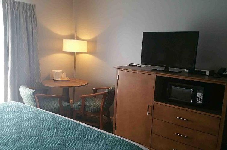 Hampton Village Inn