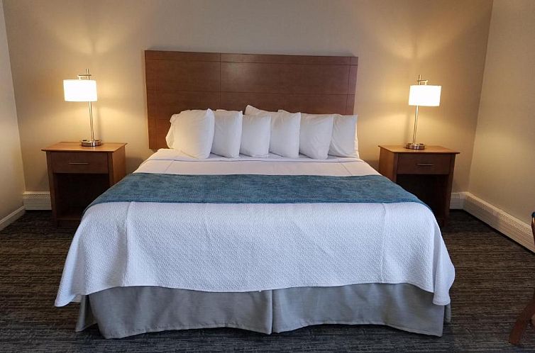 Hampton Village Inn