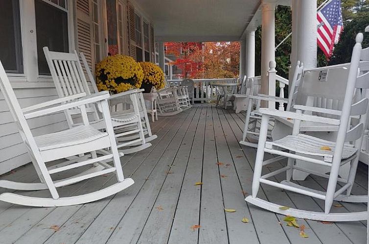 The Victoria Inn Bed & Breakfast and Pavilion