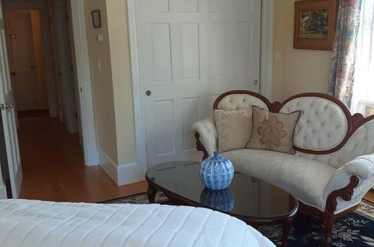 The Victoria Inn Bed & Breakfast and Pavilion
