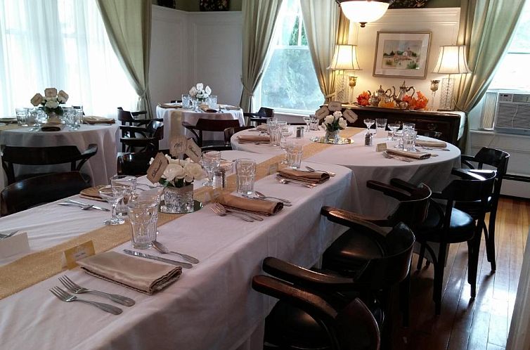 The Victoria Inn Bed & Breakfast and Pavilion