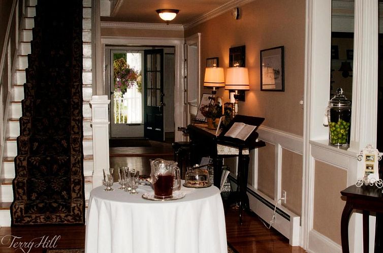 The Victoria Inn Bed & Breakfast and Pavilion