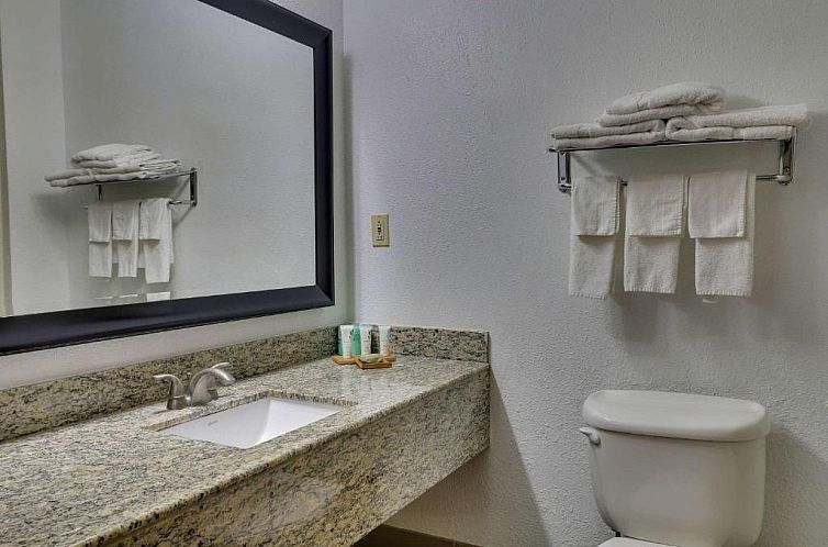 Country Inn & Suites by Radisson, Savannah Gateway, GA