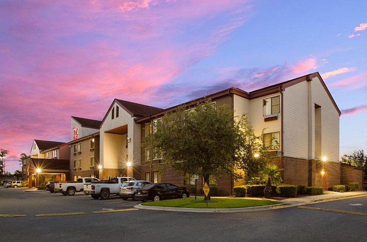 Red Roof Inn & Suites Savannah Airport