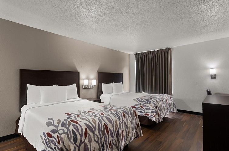 Red Roof Inn & Suites Savannah Airport