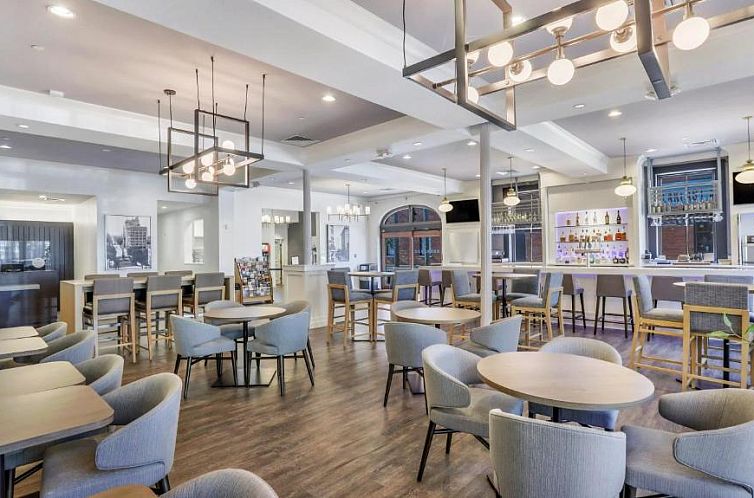 Staybridge Suites Savannah Historic District, an IHG Hotel