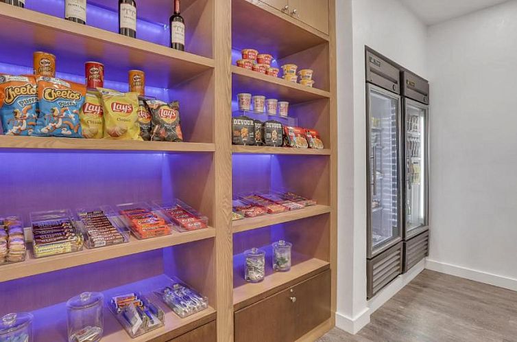 Staybridge Suites Savannah Historic District, an IHG Hotel