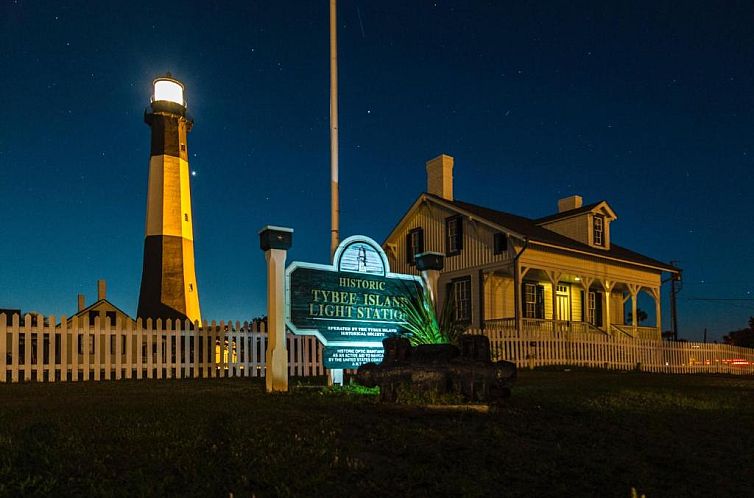 Staybridge Suites Savannah Historic District, an IHG Hotel