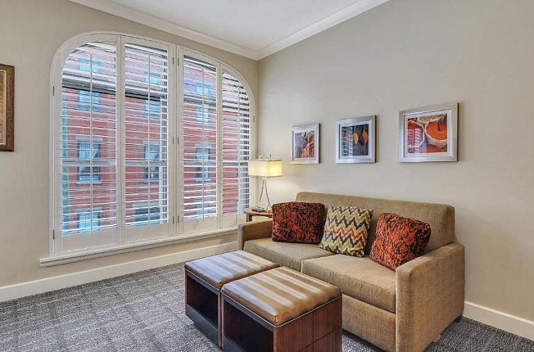 Staybridge Suites Savannah Historic District, an IHG Hotel