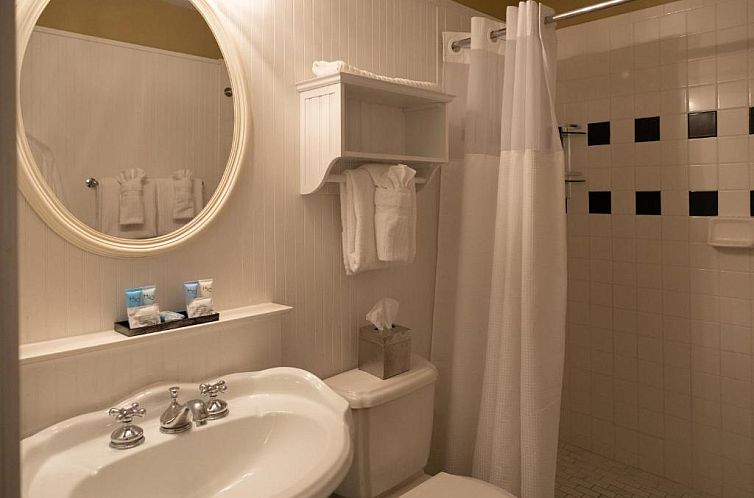 The Marshall House, Historic Inns of Savannah Collection