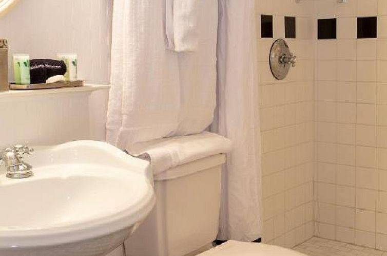 The Marshall House, Historic Inns of Savannah Collection