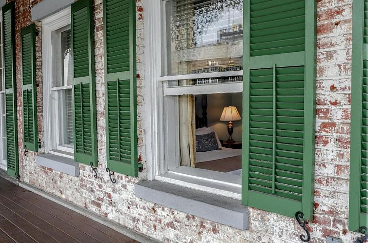 The Marshall House, Historic Inns of Savannah Collection